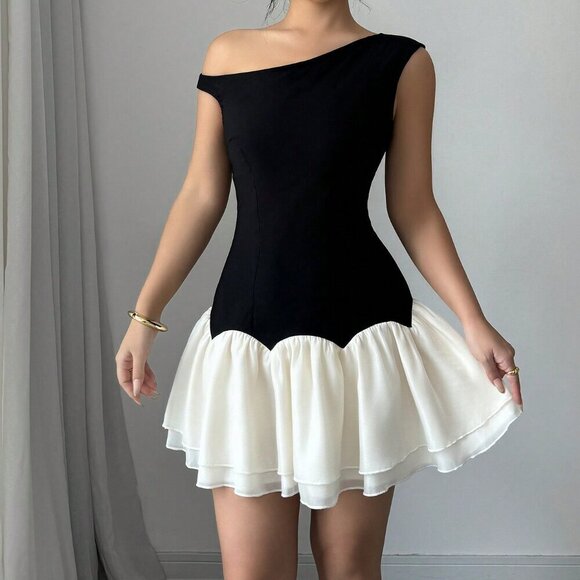 Black Casual Women's Woven Splicing Design Sleeveless Asymmetric Mini Dress - Picture 4 of 6